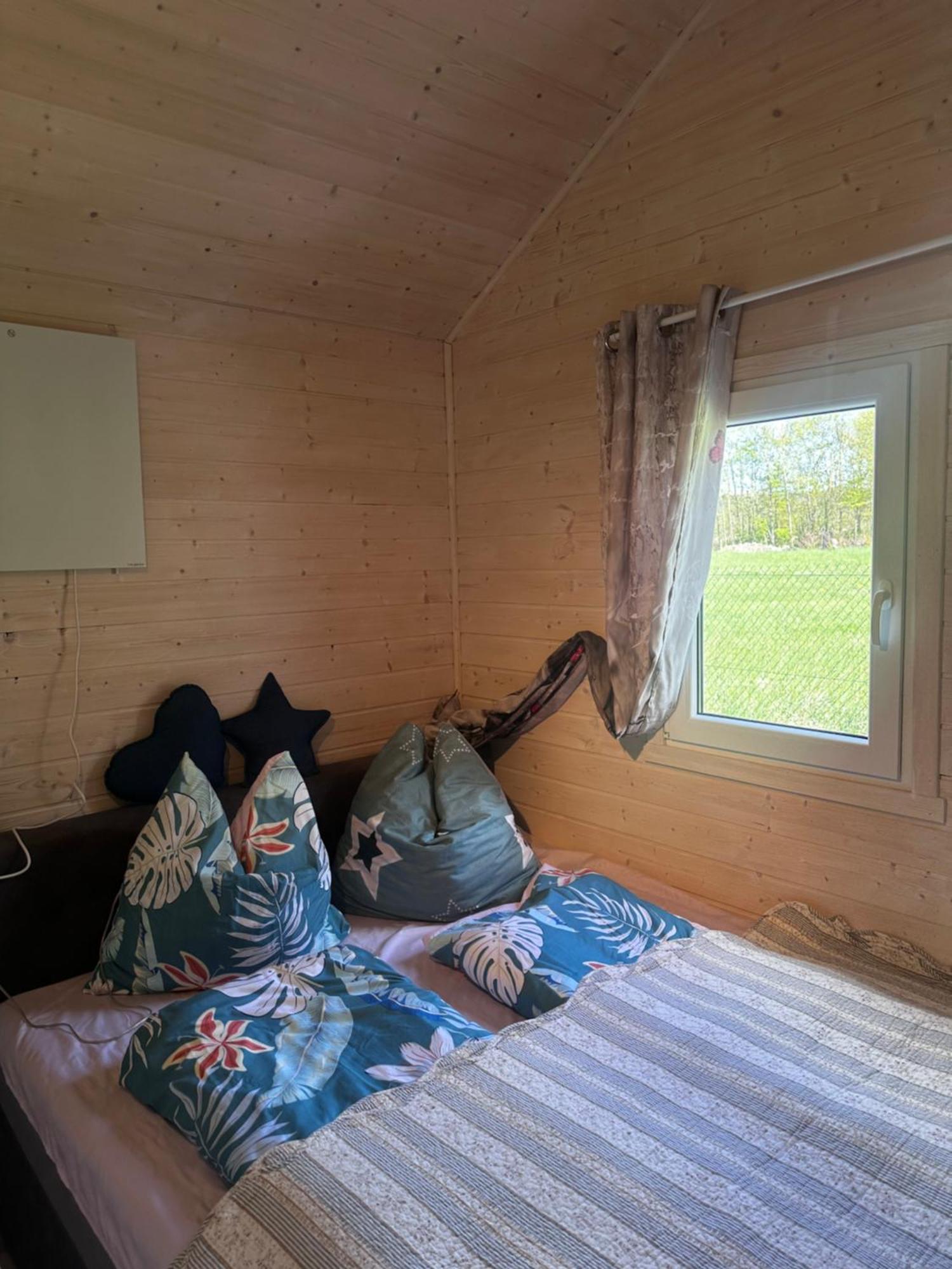 Chatki Nad Wodnym Zakatkiem. Villa Wapnica  Exterior foto