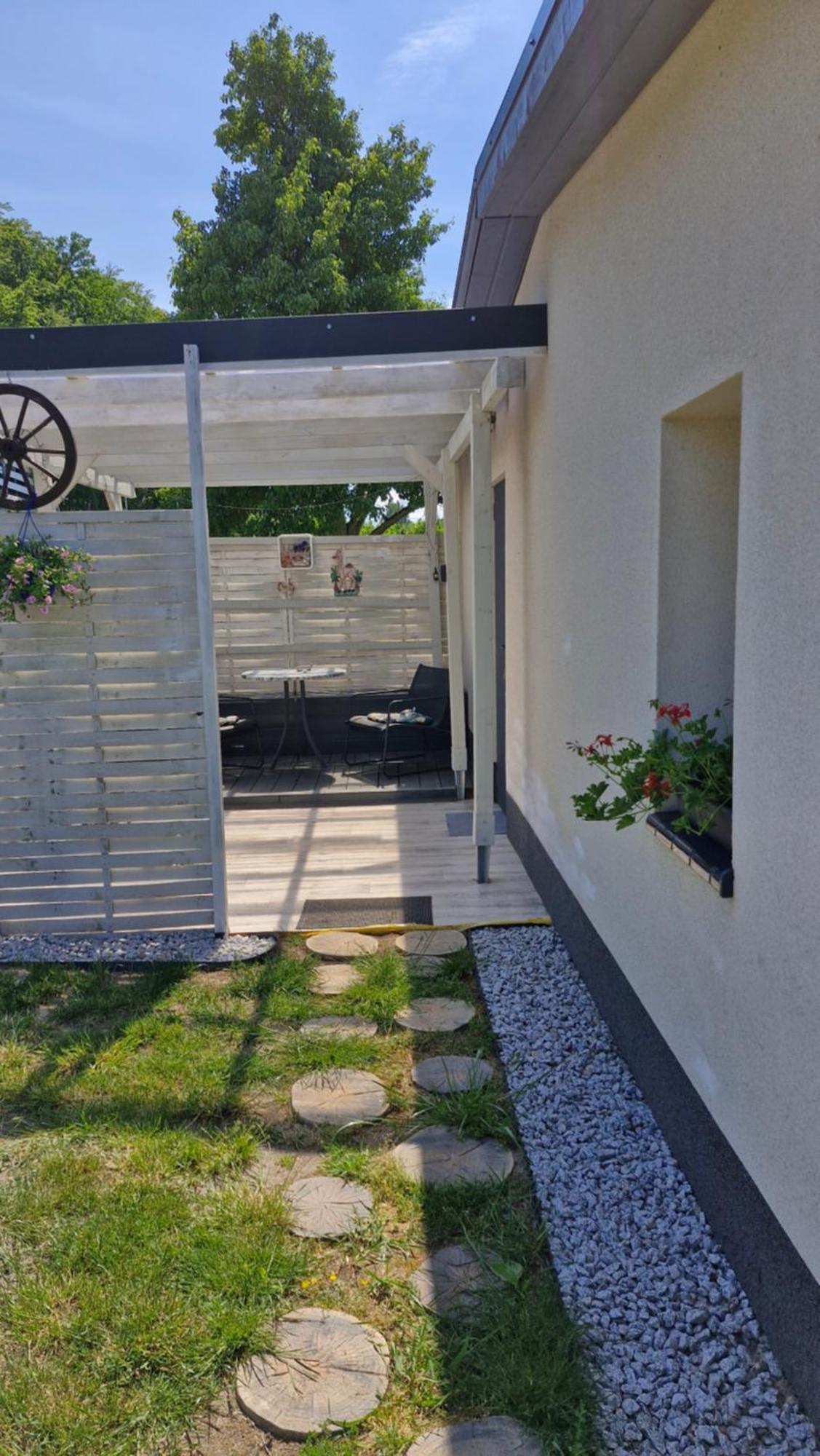 Chatki Nad Wodnym Zakatkiem. Villa Wapnica  Exterior foto